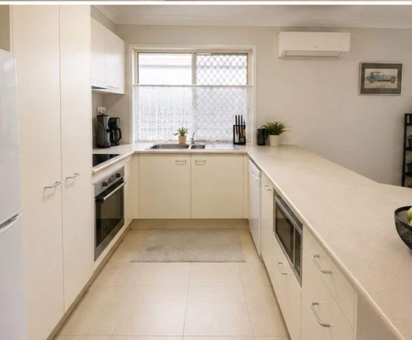 Unfurnished room in a share house