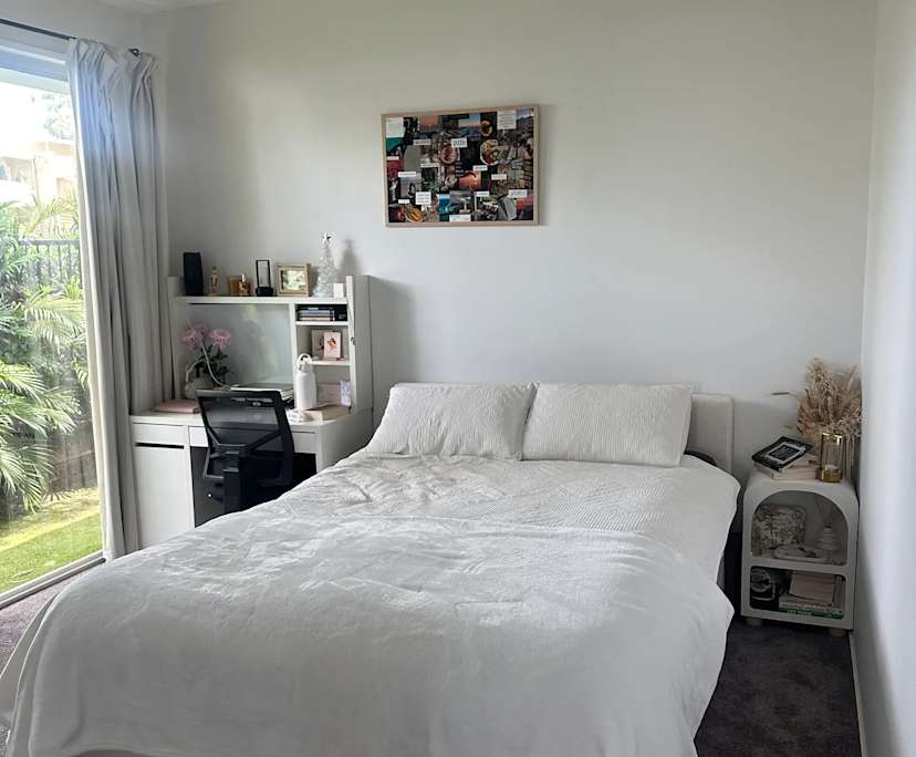 $425, Share-house, 3 bathrooms, Varsity Lakes QLD 4227