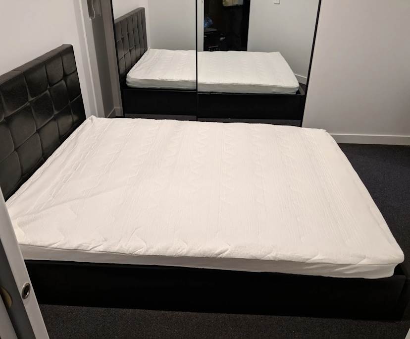 $700, 1-bed, 1 bathroom, Melbourne VIC 3000