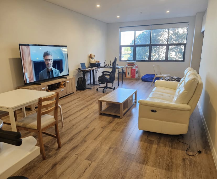 $375, Flatshare, 2 bathrooms, Homebush NSW 2140