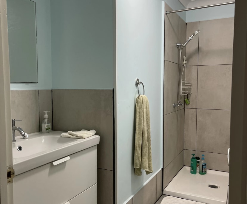 Furnished room with own bathroom