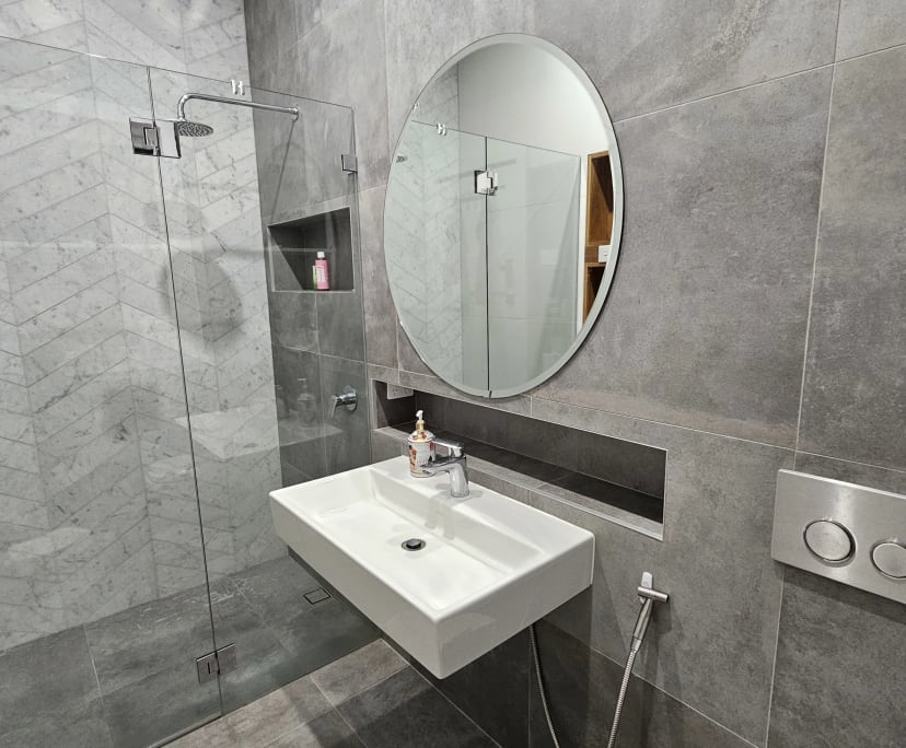 Furnished room with own bathroom