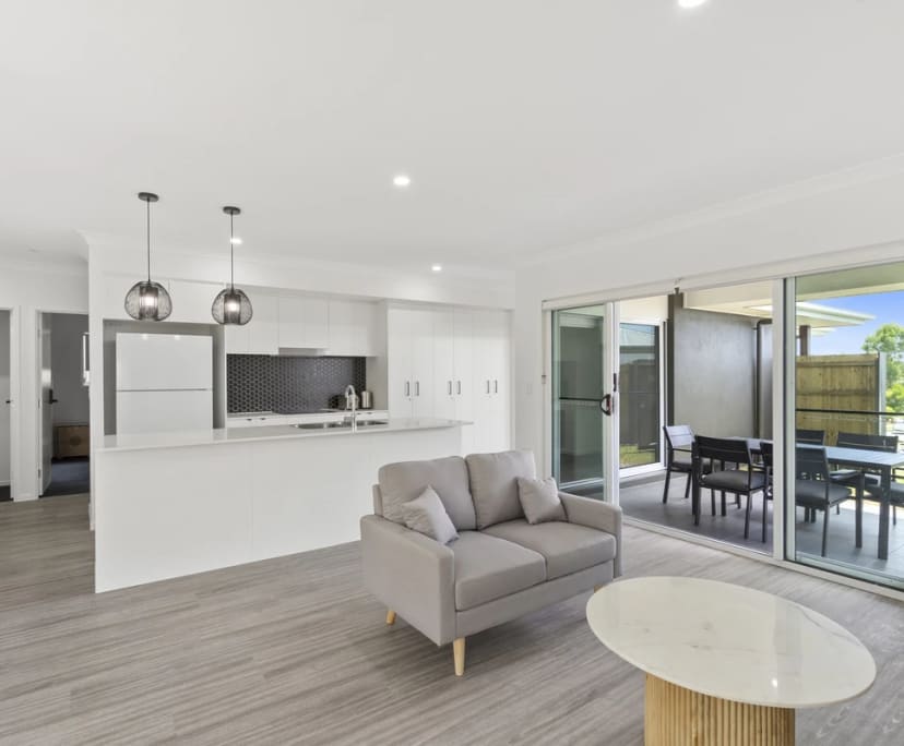 $315, Share-house, 3 bathrooms, Holmview QLD 4207