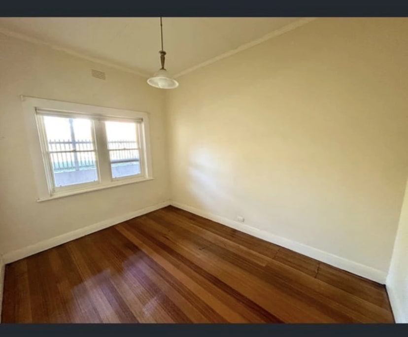 Unfurnished room in a share house