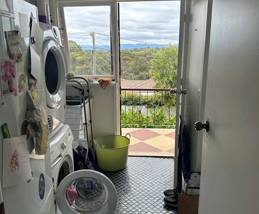 $500, Whole-property, 3 bathrooms, Giralang ACT 2617