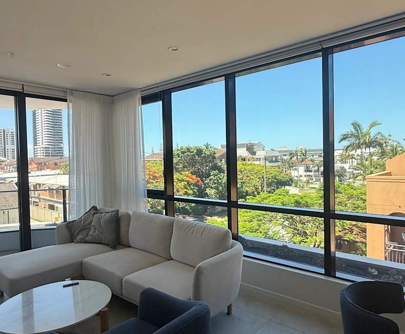 Furnished room in a flatshare