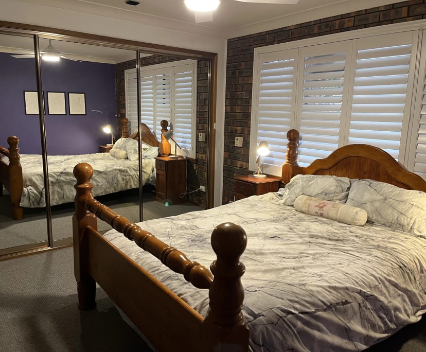 Room with ensuite in a share house