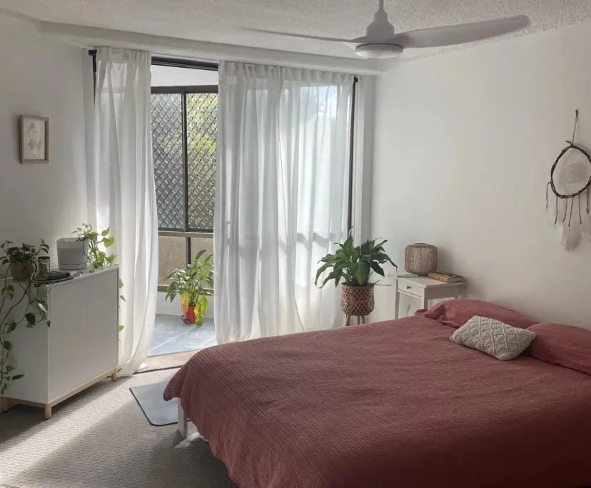 Room with ensuite in a flatshare