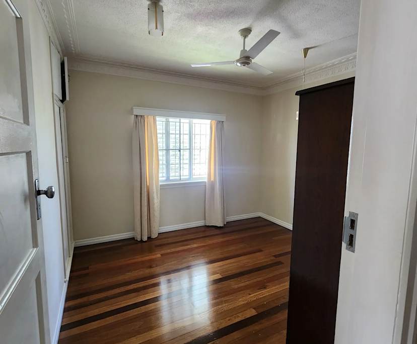Unfurnished room in a share house