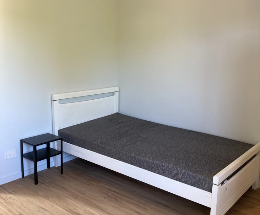 $375, Share-house, 6 bathrooms, Glen Huntly VIC 3163