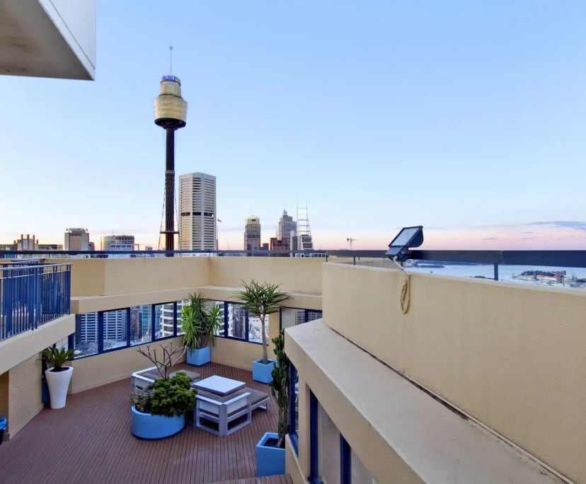 Furnished room in a flatshare