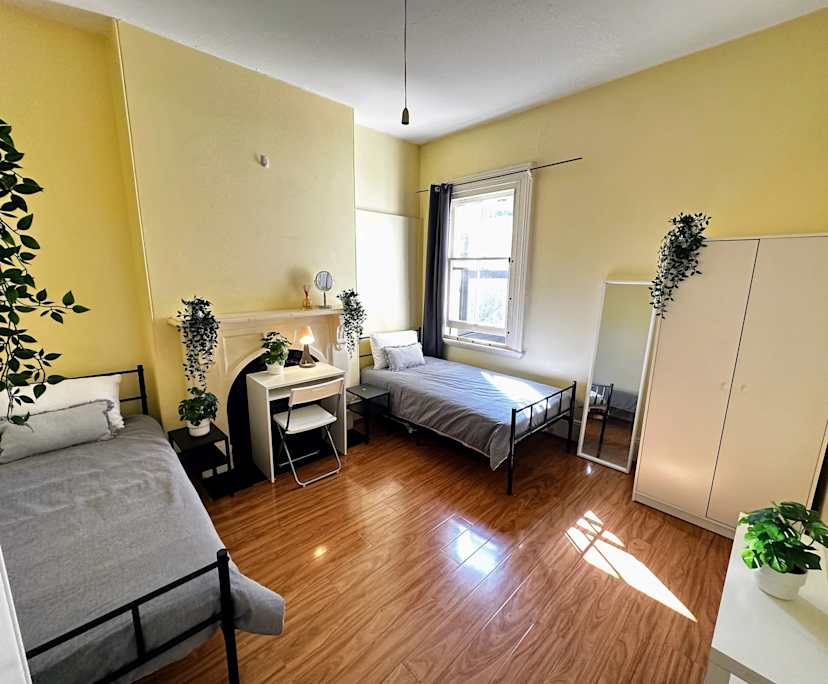 $260, Share-house, 6 bathrooms, Newtown NSW 2042