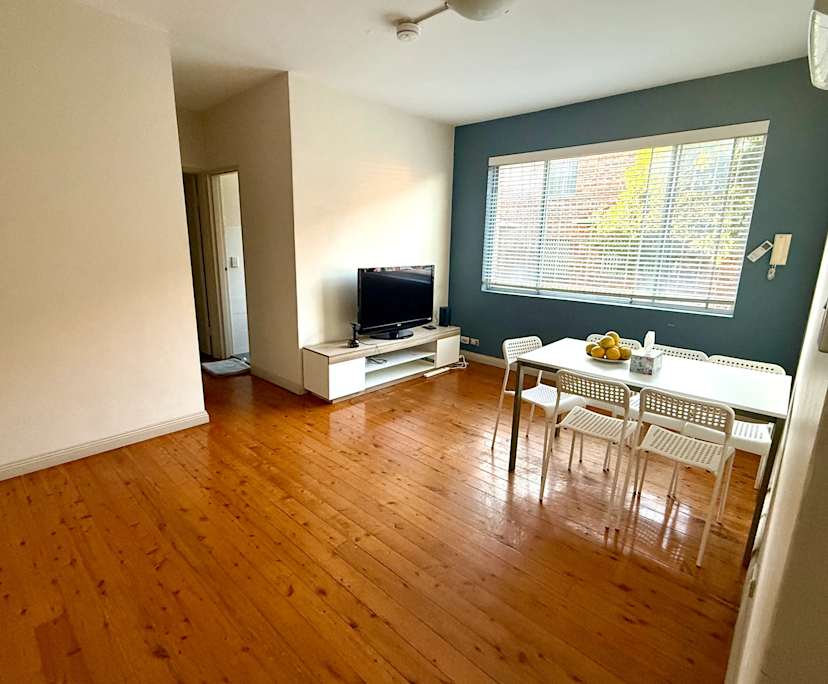 Whole property with 2 rooms for rent