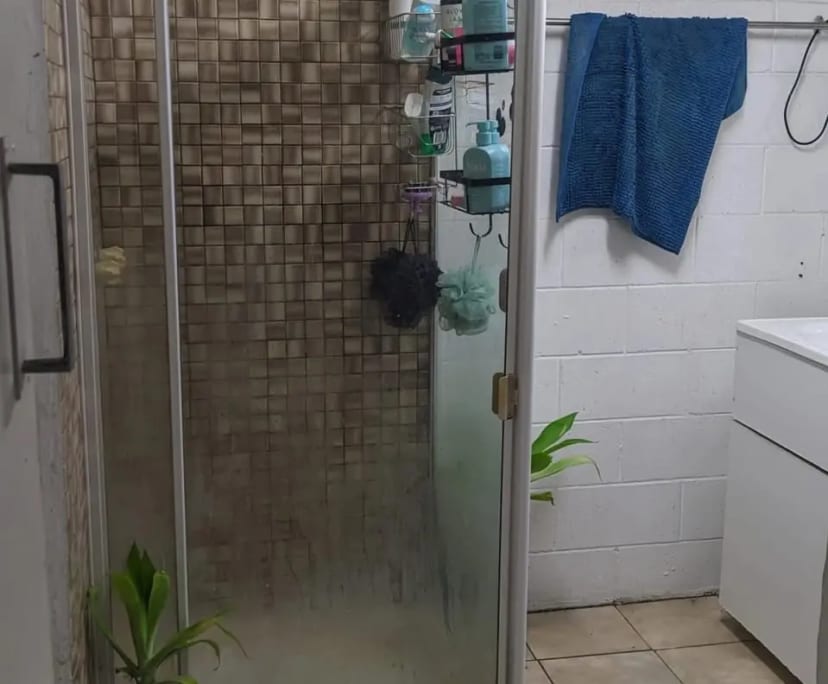 Unfurnished room in a share house