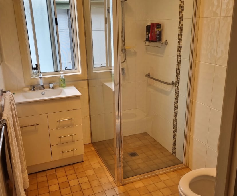 $300, Share-house, 4 bathrooms, Mount Saint Thomas NSW 2500