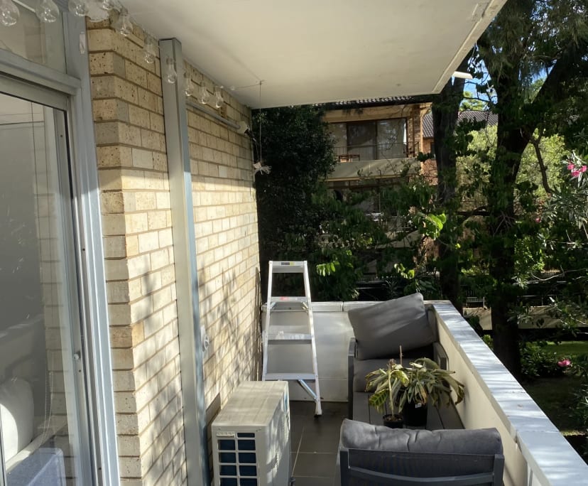 Furnished room in a flatshare