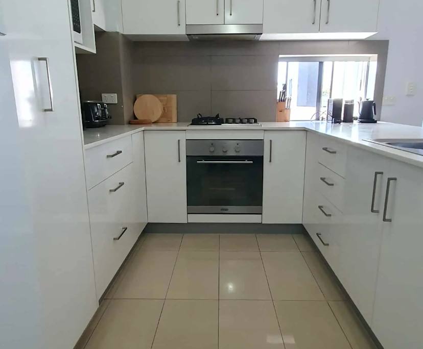 Furnished room with ensuite in a flatshare