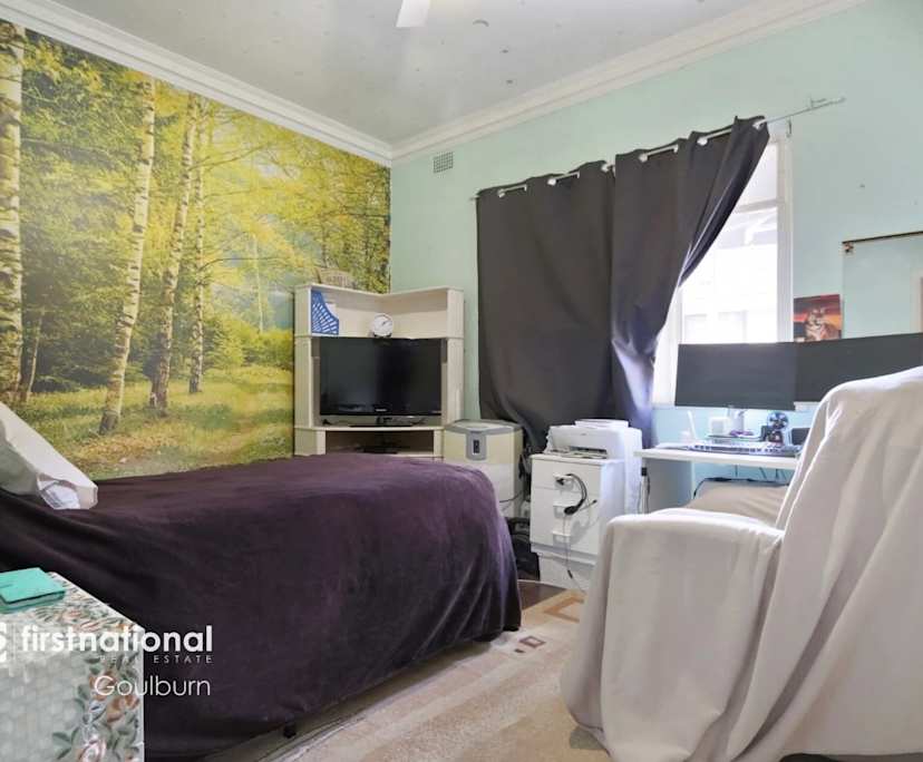 Room in a share house
