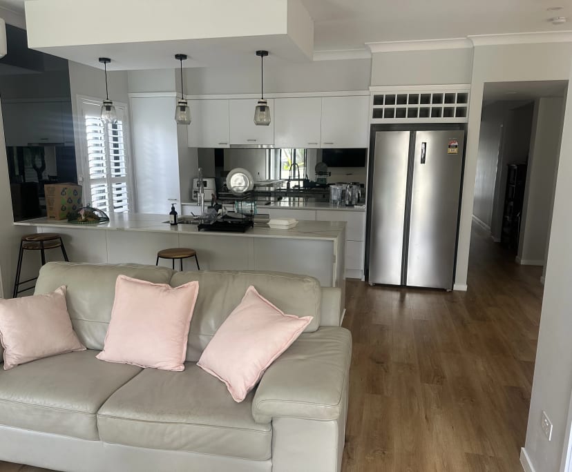 $265, Share-house, 6 bathrooms, Molendinar QLD 4214