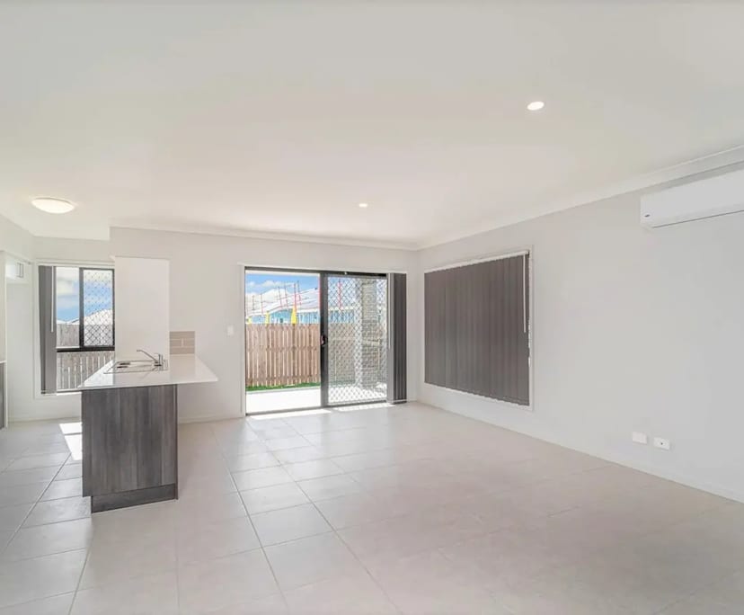 Unfurnished room in a share house