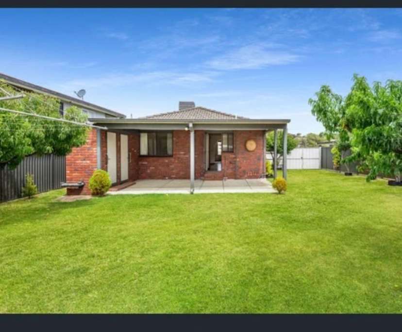 $300, Homestay, 3 bathrooms, Tootgarook VIC 3941