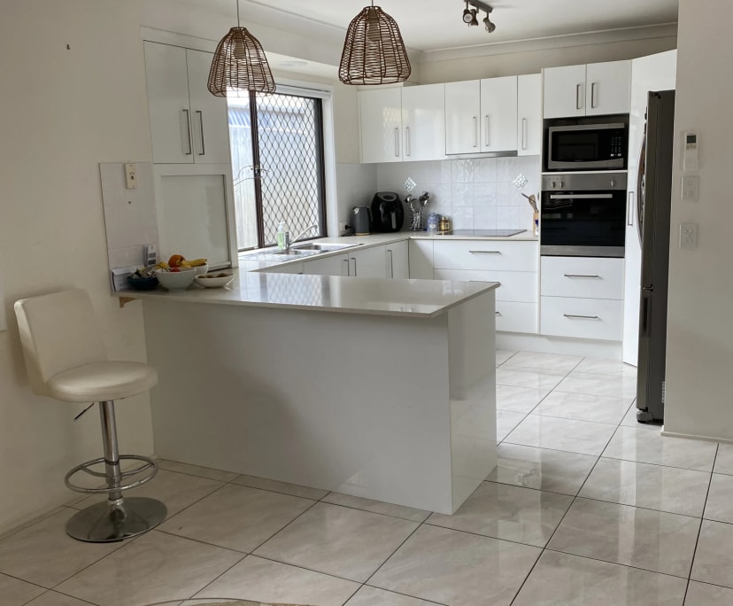 $210, Share-house, 4 bathrooms, Helensvale QLD 4212