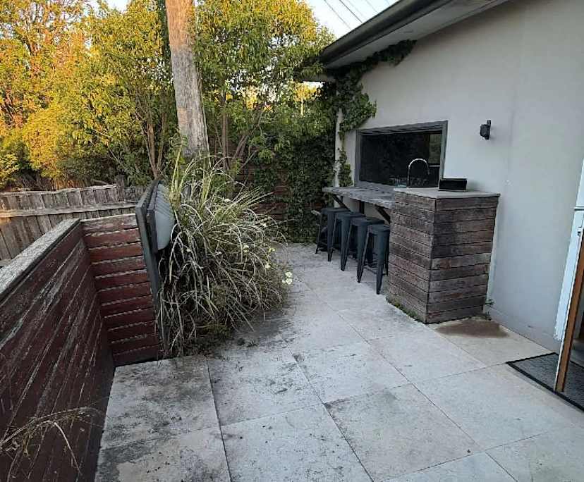 $490, Granny-flat, 1 bathroom, Red Hill ACT 2603