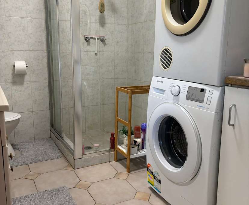 $390, Flatshare, 2 bathrooms, Surry Hills NSW 2010