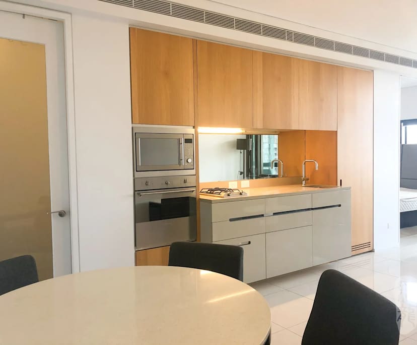 Furnished room with ensuite in a flatshare