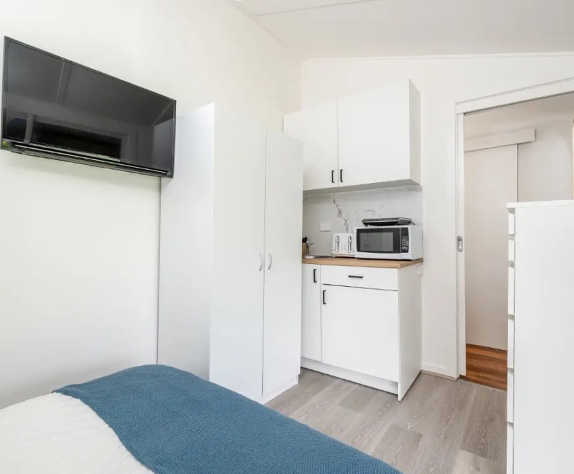 2 Rooms for Rent in Shepparton, VIC 260, Furnishe...