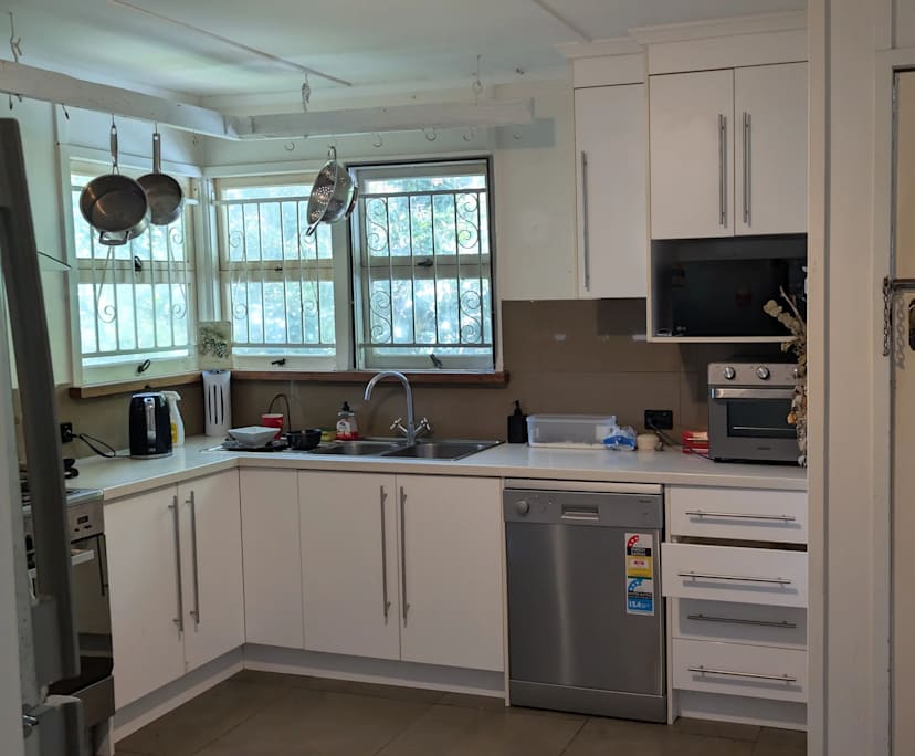 $300, Share-house, 3 bathrooms, Acacia Ridge QLD 4110