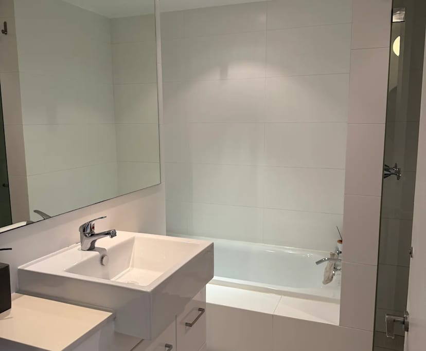 $625, Flatshare, 2 bathrooms, Bronte NSW 2024