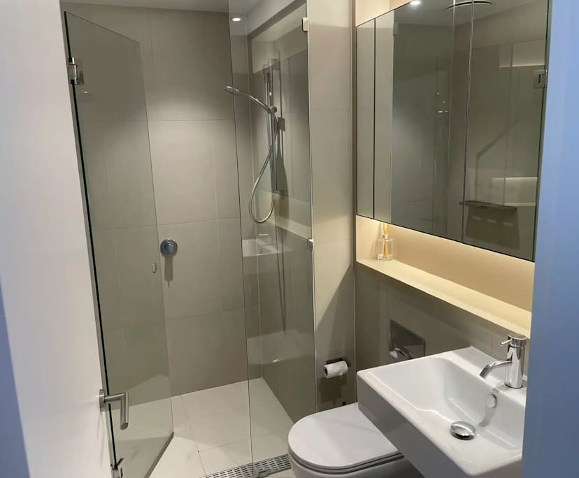 $465, Flatshare, 2 bathrooms, Docklands VIC 3008