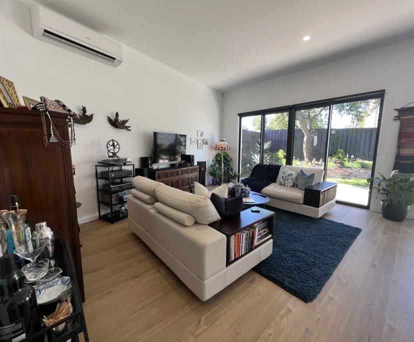 Student for Rent in Ballarat East, VIC...