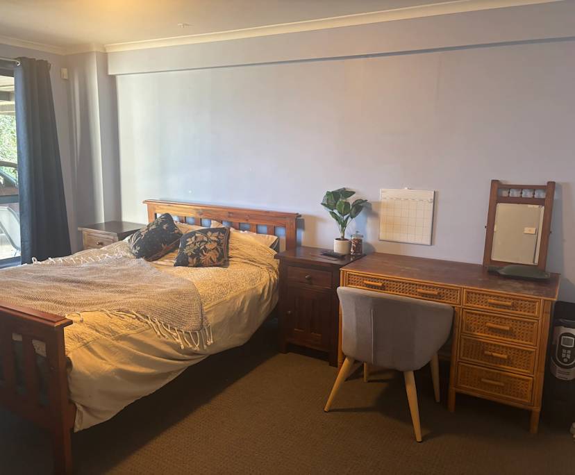 Furnished room in a share house