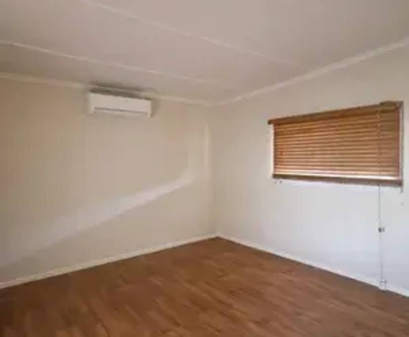 Furnished room with ensuite in a share house