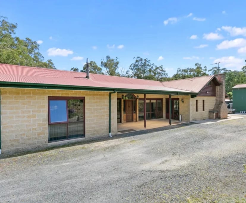 Room for Rent in Wesburn, Melbourne 300, Flexible...