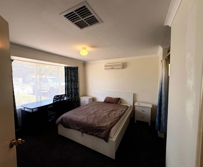 Room with ensuite in a share house