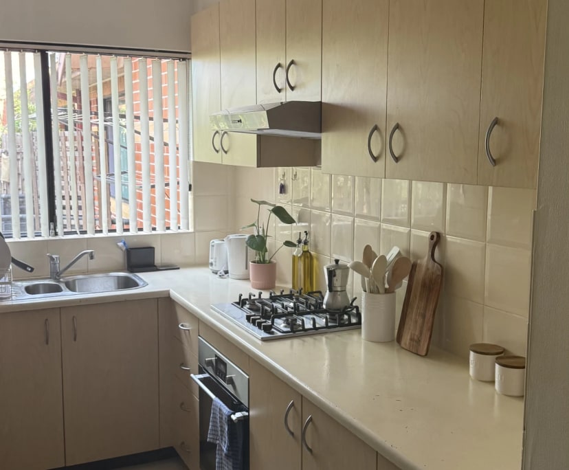 Furnished room in a flatshare