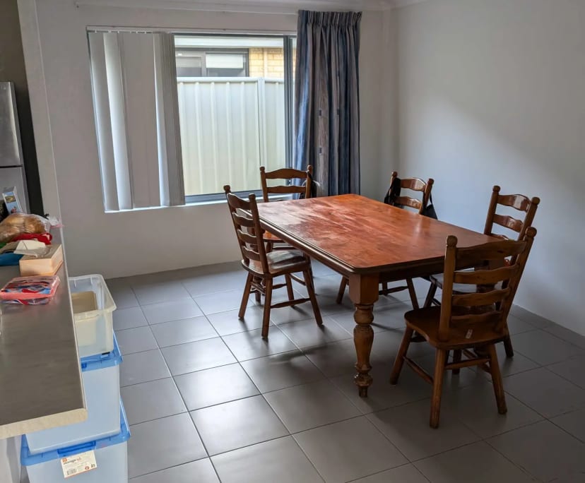 $300, Share-house, 3 bathrooms, Lakelands WA 6180
