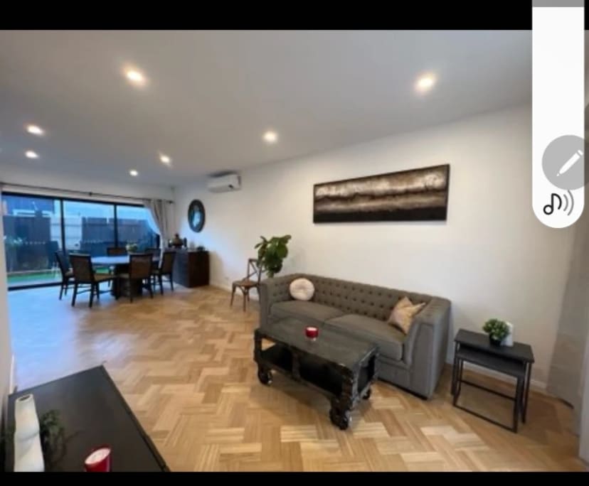 $300, Share-house, 2 bathrooms, Braybrook VIC 3019