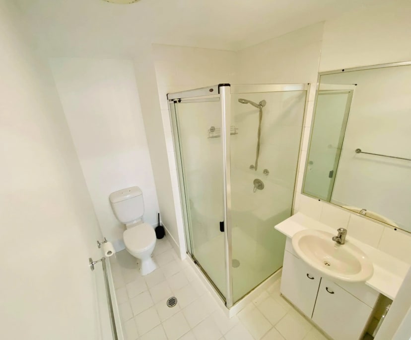 $320, Flatshare, 2 bathrooms, Spring Hill QLD 4000