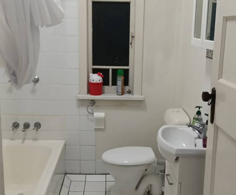 $340, Share-house, 4 bathrooms, Sandgate QLD 4017