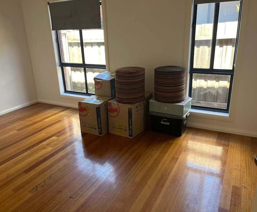 Room in a share house