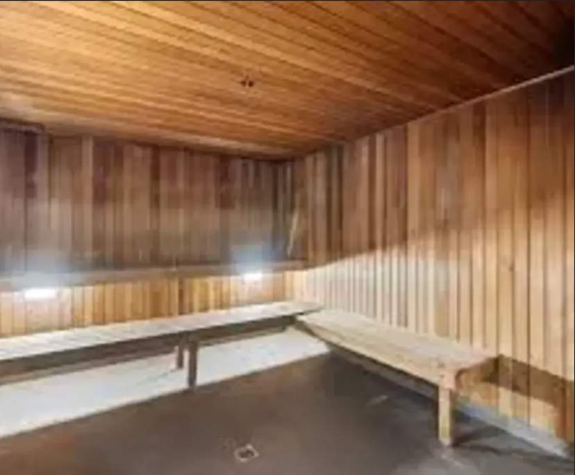 Unfurnished room with own bathroom