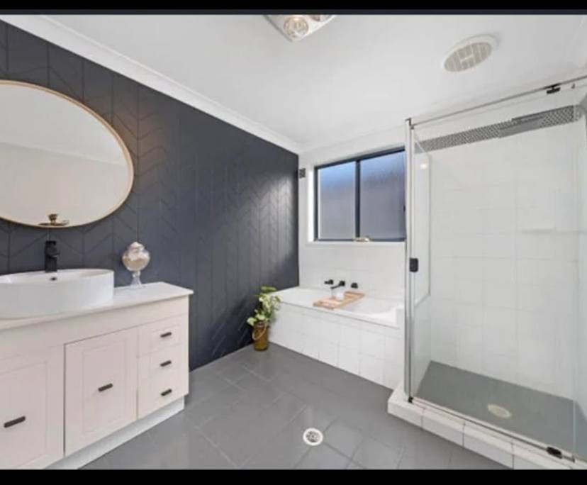 propertyImage