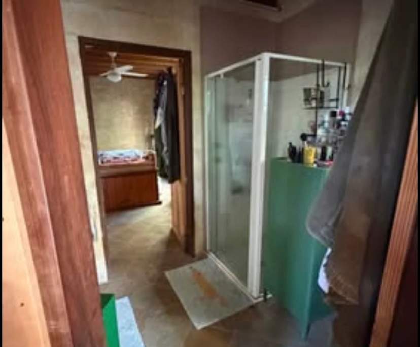 Unfurnished room in a share house