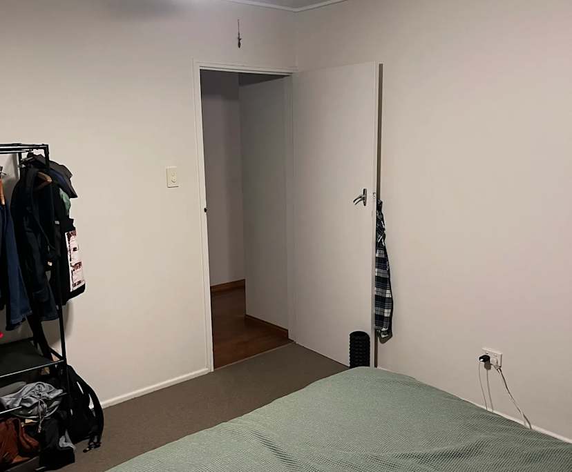 Unfurnished room in a share house