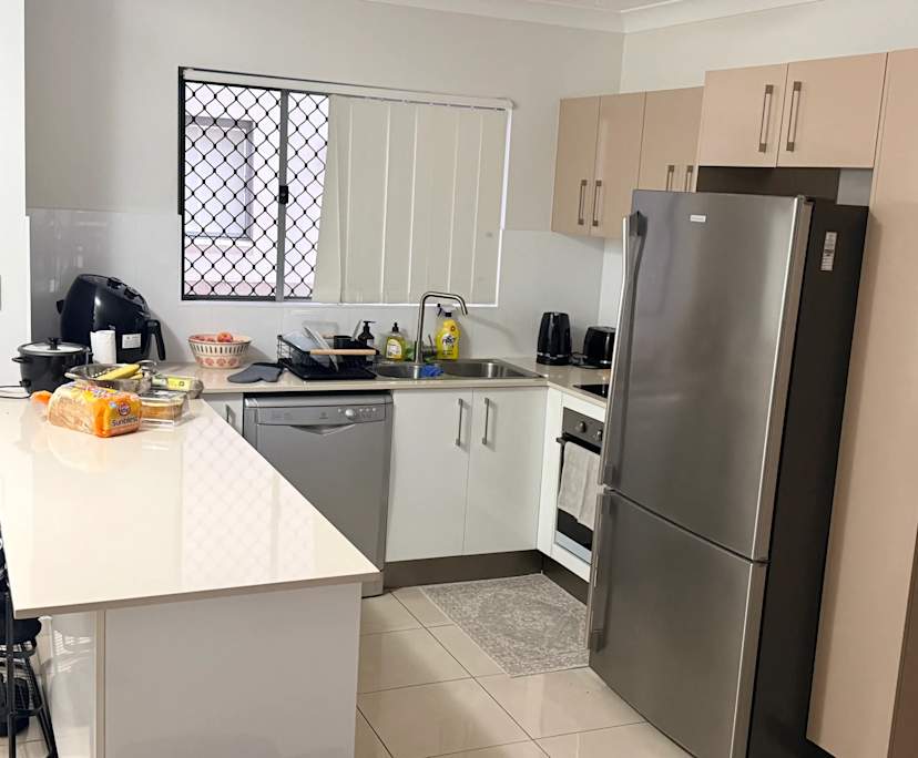 $300, Flatshare, 2 bathrooms, Nundah QLD 4012