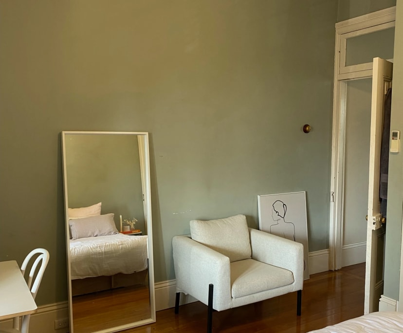 Unfurnished room in a share house